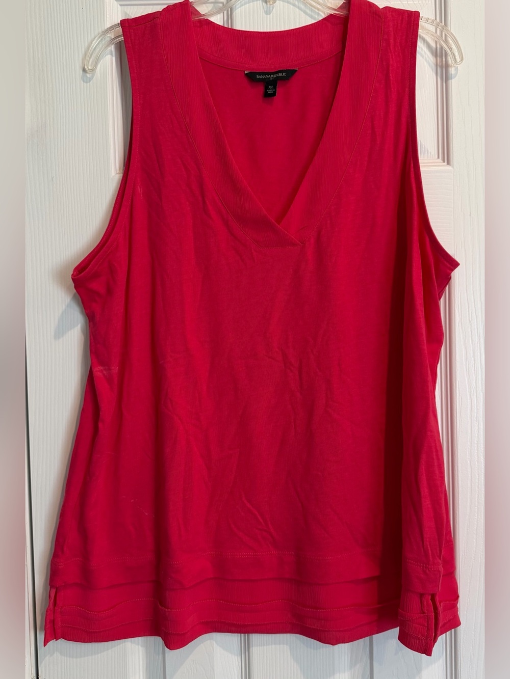 Banana Republic Sleeveless V-Neck Top - Pink